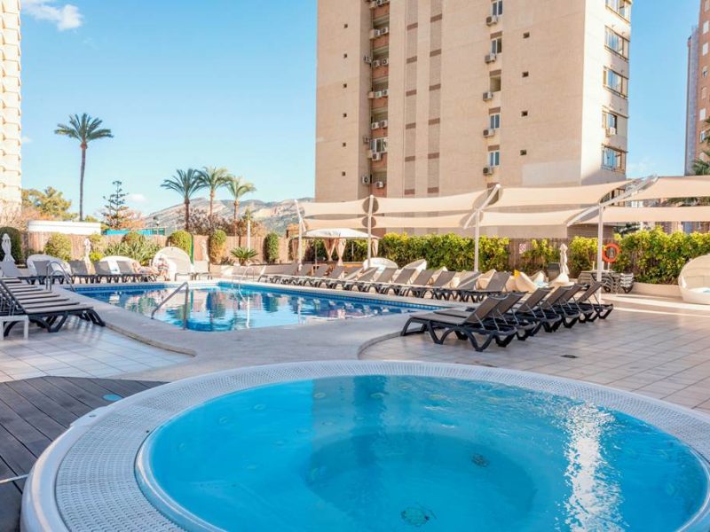 Escapada Fin de Año «Hotel Flamingo Beach Resort 4*» TODO INCLUIDO con Gala servida en Benidorm, Alicante