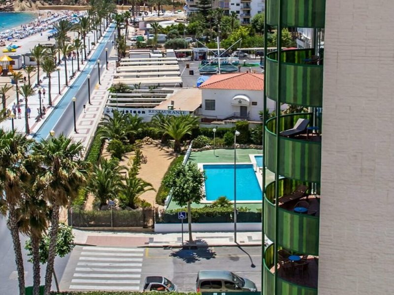 Escapada Fin de Año «Hotel Kaktus Albir 4*» con Gala servida y Bus a Alfaz del Pi, Alicante