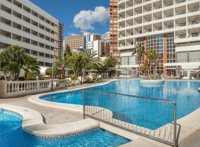 Escapada San Valentín «Hotel Poseidon Resort 3*»con Bus a Benidorm, Alicante